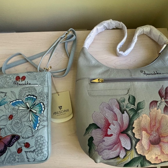 New Designer Anuschka Light Blue Floral Genuine Leather Shoulder Bag & Crossbody - Picture 5 of 11